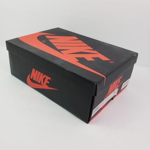 Nike Air Jordan 1 Retro High OG Mens Size 9 Fushion Red White Black Sneaker Shoe main image 11